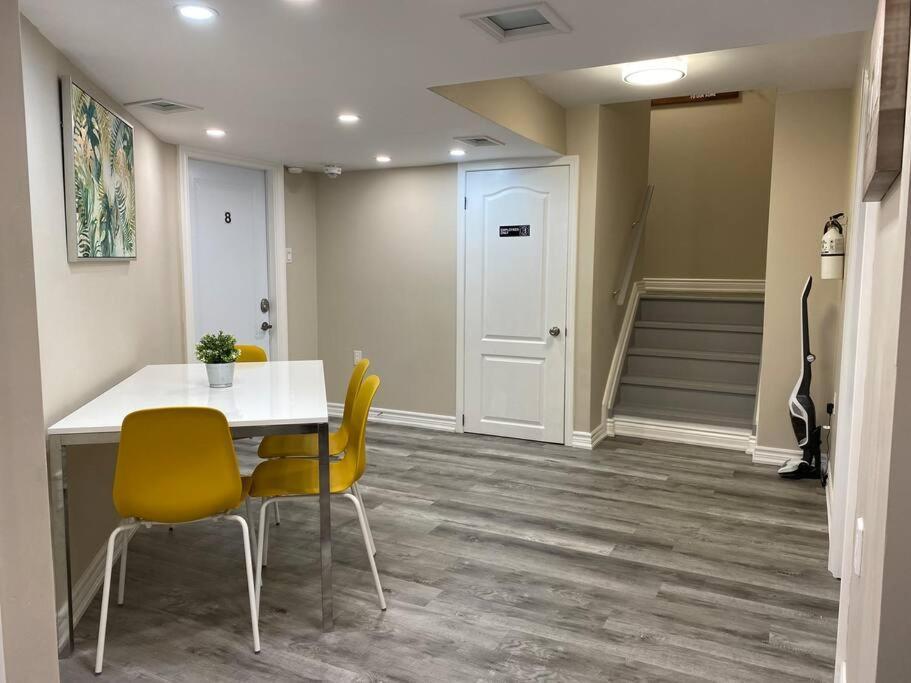 Entire Basement With 3 Bedrooms Niagara Falls Exteriör bild