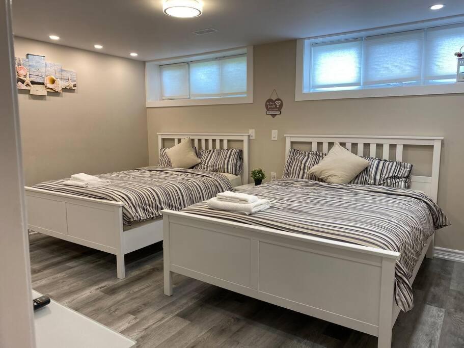Entire Basement With 3 Bedrooms Niagara Falls Exteriör bild